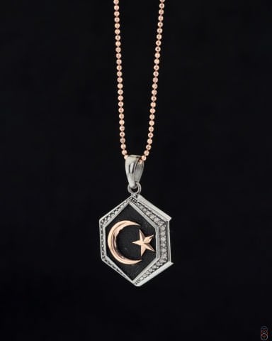 Ay-Yıldız Figürlü Taşlı Kolye