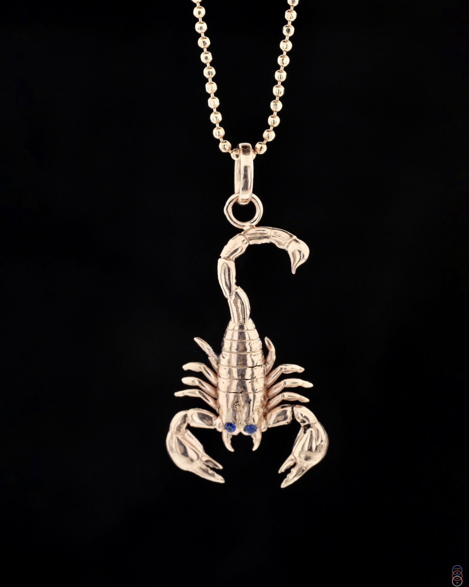 Akrep Figürlü Kolye