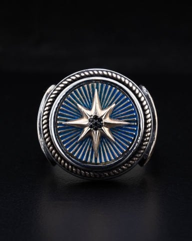 Kutup Yıldızı Figürlü, Yan Detaylarında Antik Roma Sütun Deseni İşlenmiş Yüzük