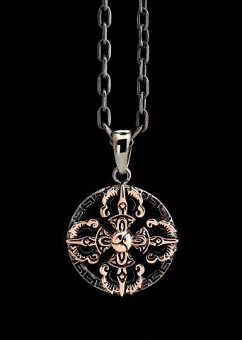 Pusula Figürlü Kolye