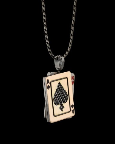 Kumarbaz Koleksiyonu İskambil Kağıdı Kupa Ve Maça Figürlü Çift Yönlü Kolye