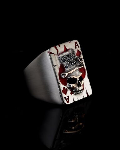 Kumarbaz Koleksiyonu İskambil Kağıdı ve Kurukafa Figürlü Yüzük