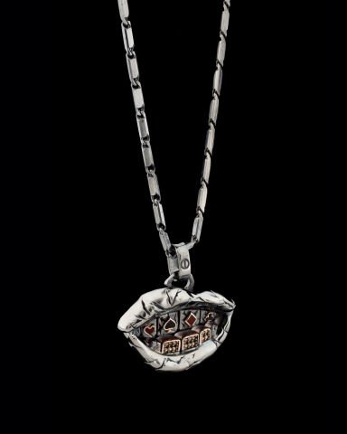 Kumarbaz Koleksiyonu İskambil Kağıdı Figürlü Üç Boyutlu Dudak Kolye