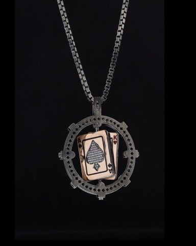 İskambil Kağıdı Figürlü Madalyon Kolye