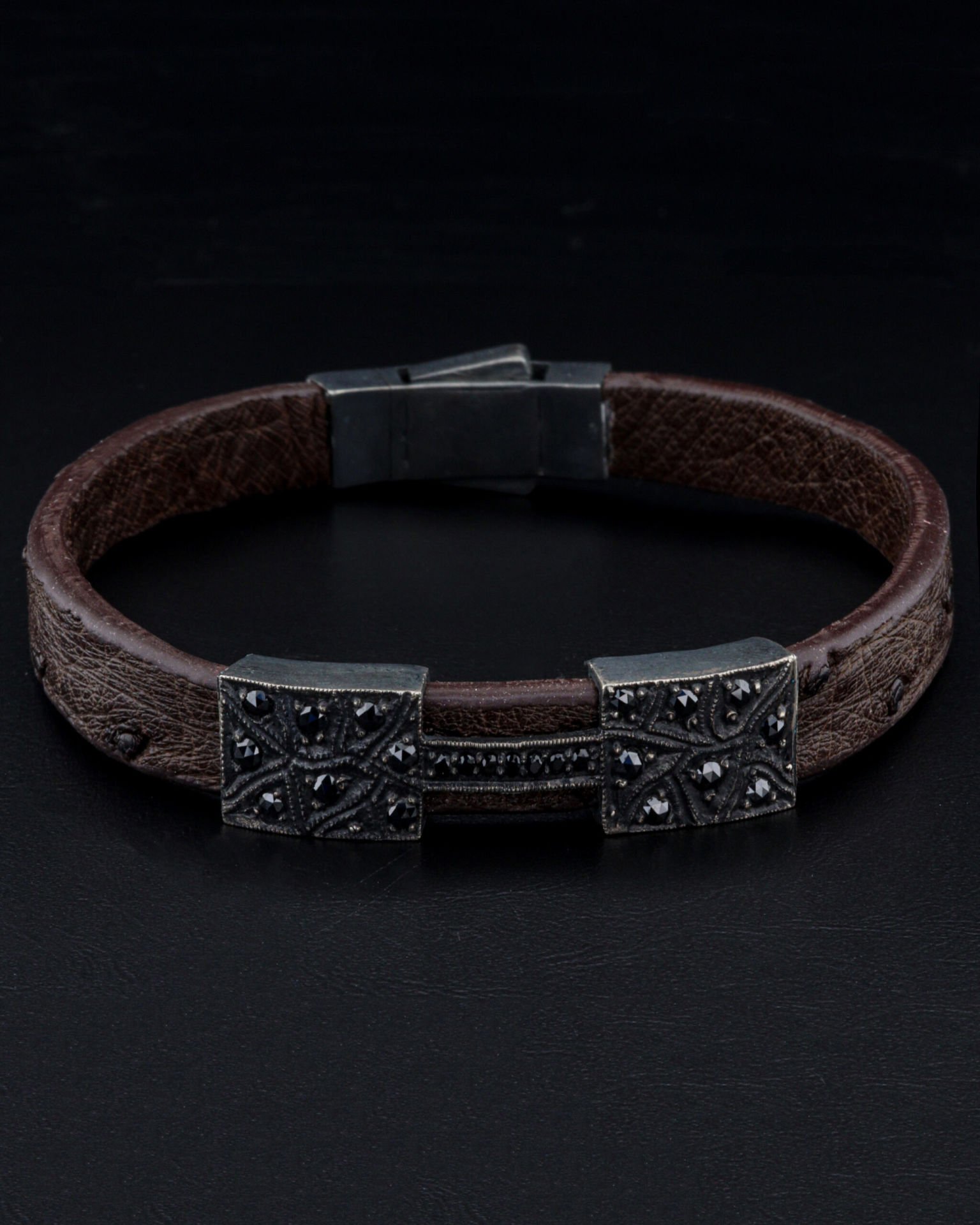 Siyah Elmas Koleksiyonu Deve Kuşu Derisi Bileklik