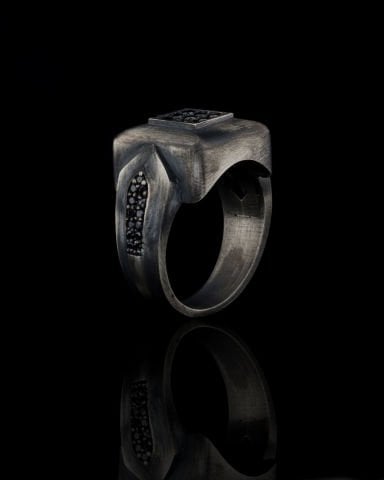 Kare Form Taşlı Yüzük