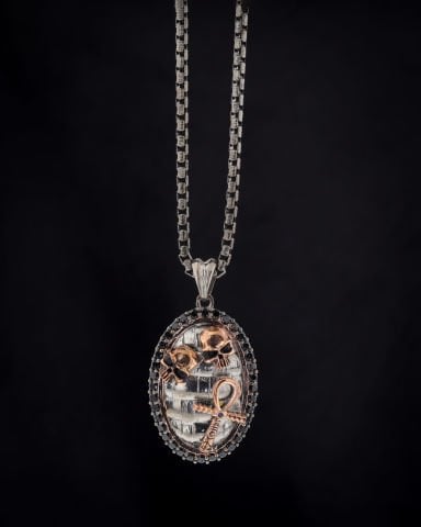 Ankh Ve Çift Kurukafa Figürlü Oval Form Kolye