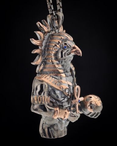 Antik Mısır Güneş Tanrısı Ra Ve İki Elinde  Dünya İle Ankh(Nil Anahtarı) Sembollü Gümüş Kolye