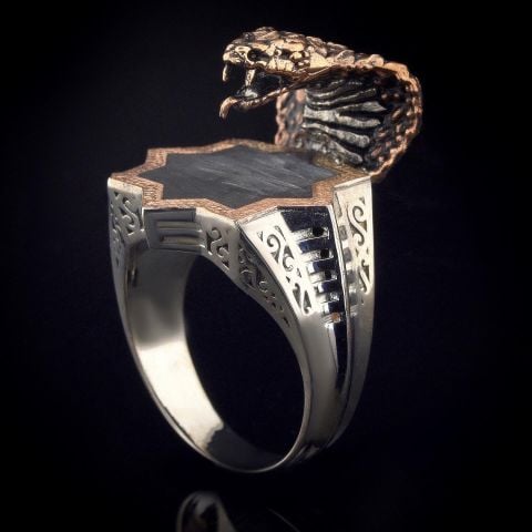 Yılan Uraeus Ve Selçuklu Yıldızı Figürlü Yüzük