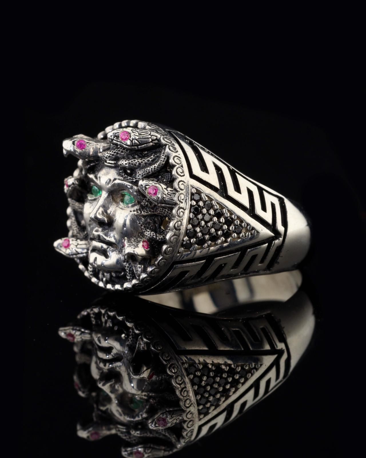 Özel Tasarım Medusa Yüzük