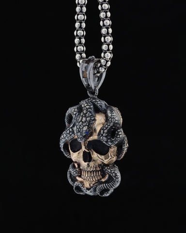 Kurukafa Ve Yılan Figürlü Kolye