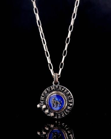 Kaplan Figürlü Vikin Pusula Kolye