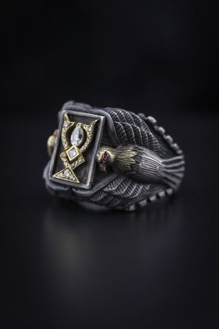 Altın Kartal Figürlü Pırlanta Taşlı Yüzük