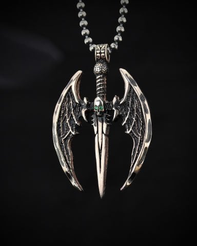 Kanatlı Kılıç Ve Kurukafa Figürlü Kolye
