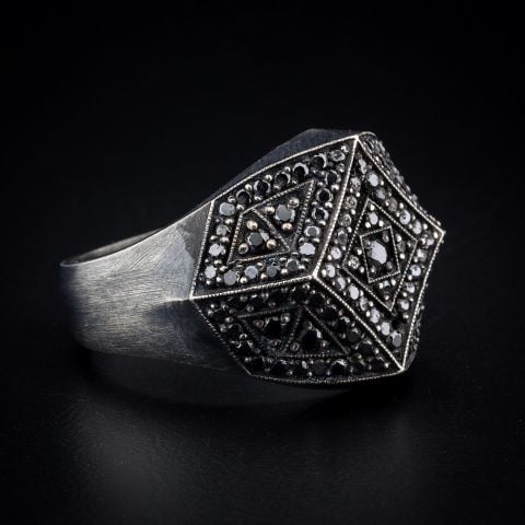 Siyah Elmas Koleksiyonu Geometrik Form Siyah Elmas Taşlı Yüzük