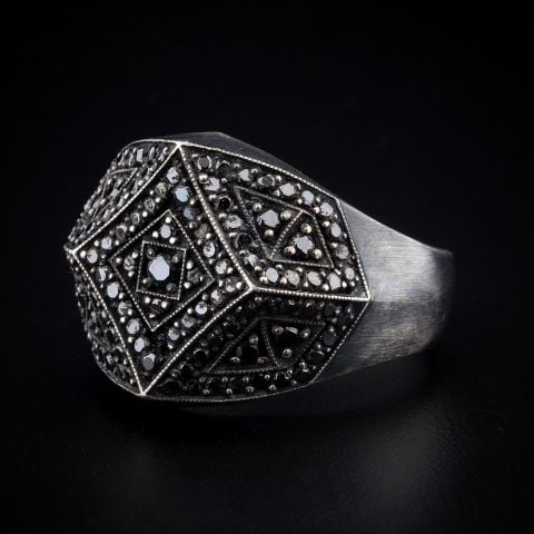 Siyah Elmas Koleksiyonu Geometrik Form Siyah Elmas Taşlı Yüzük