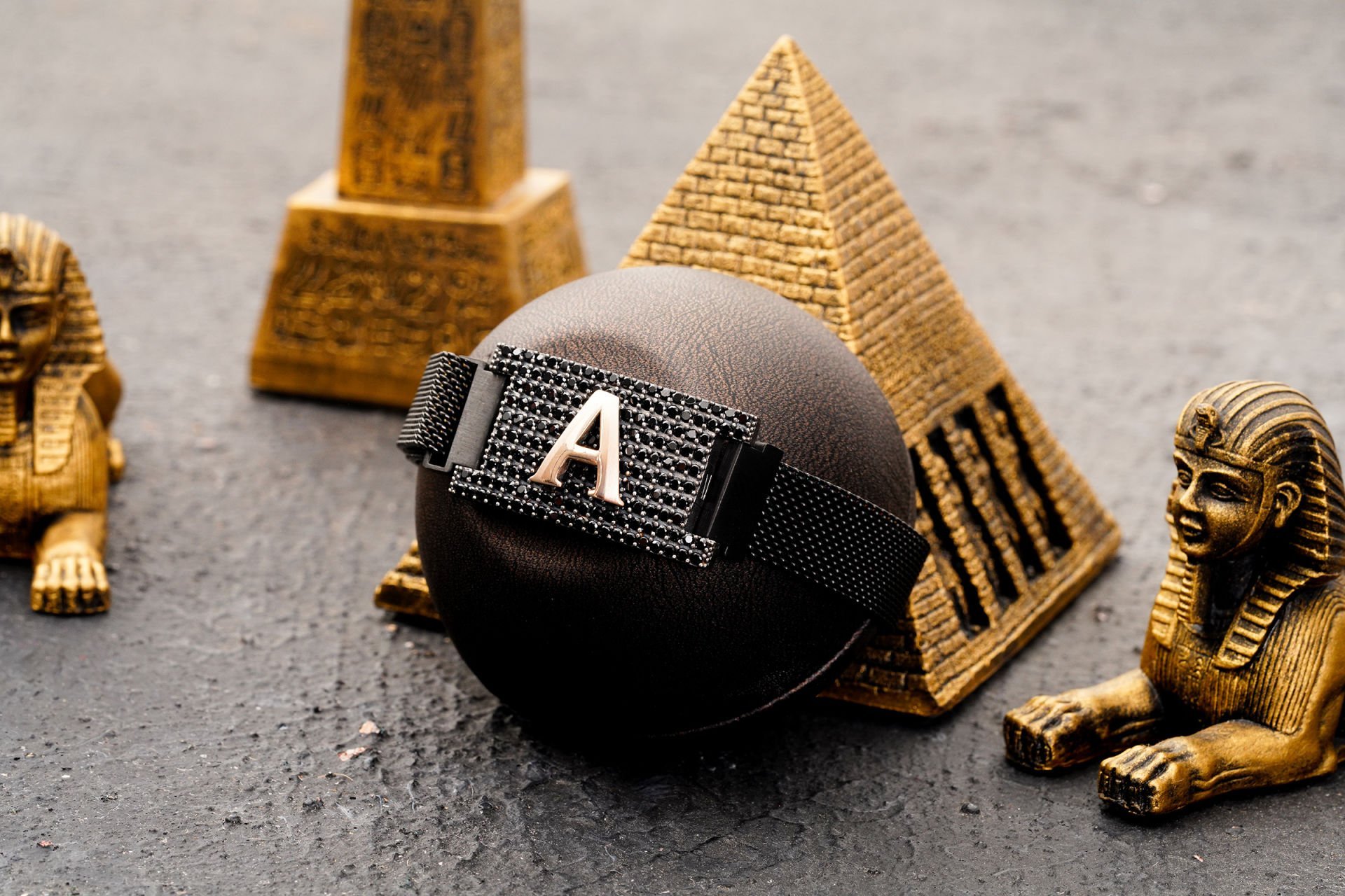 Harf İşli Çelik Örgü Kordon Bileklik