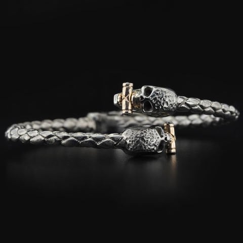 Kurukafa Figürlü Kelepçe Bileklik