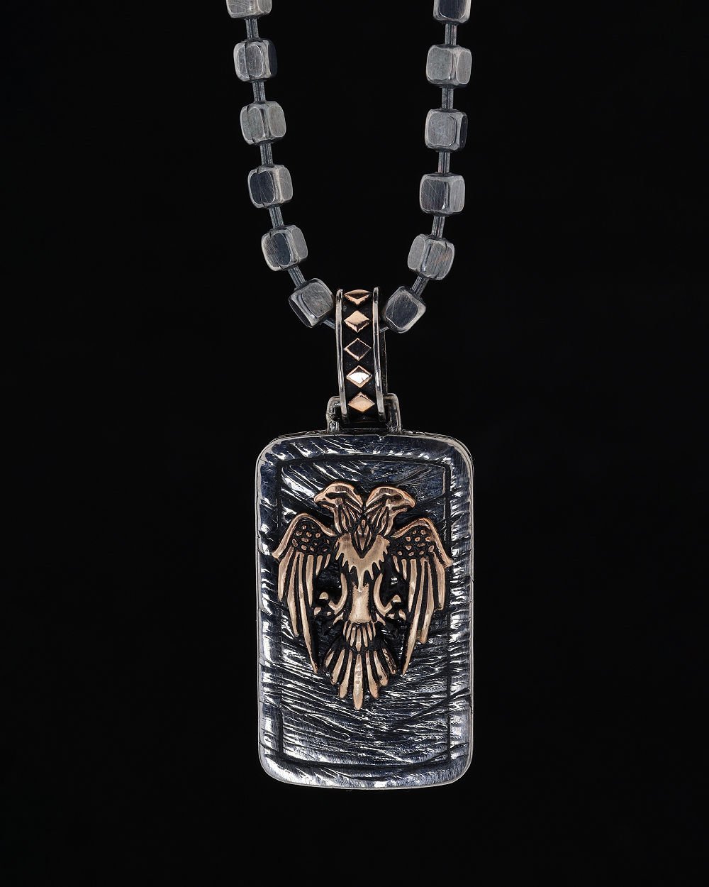 Çift Başlı Kartal Figürlü Kolye