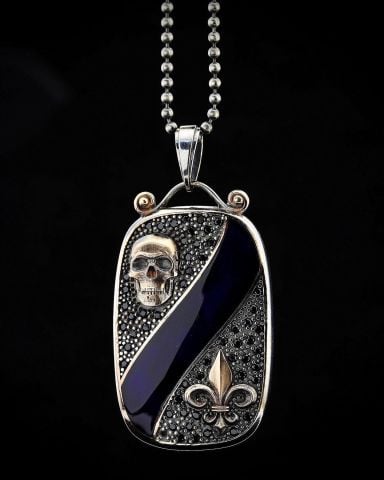 Kurukafa Ve Fleur De Lis Figürlü Kolye