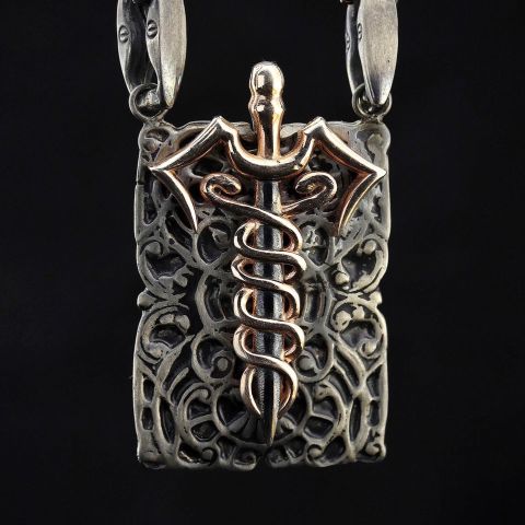 Altın Tıp Sembolü Kadüse Figürlü Kolye