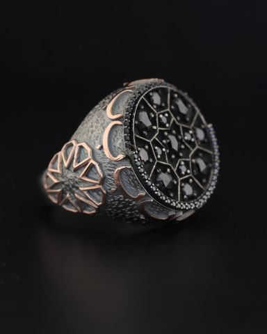 Elmas Kesim Taşlı Gümüş Yüzük