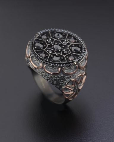 Elmas Kesim Taşlı Gümüş Yüzük