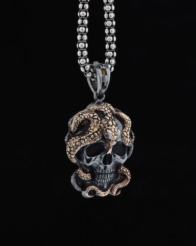 Kurukafa Ve Yılan Figürlü Kolye