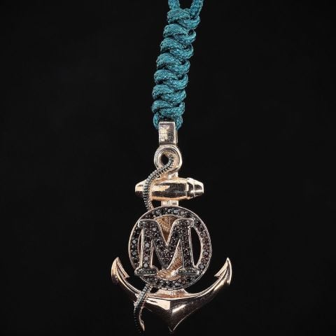 Çapa Ve Harf Figürlü Kolye