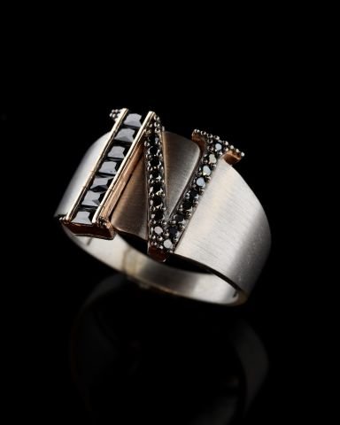 Harfli Taşlı Yüzük-N