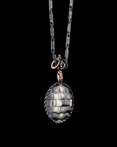 Kaplan Figürlü Madalyon Kolye