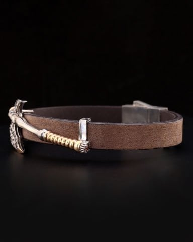 Balta Figürlü Gümüş Bileklik