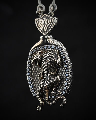 Jaguar Figürlü Kolye