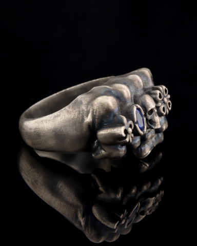 Yumruk Figürlü Yüzük