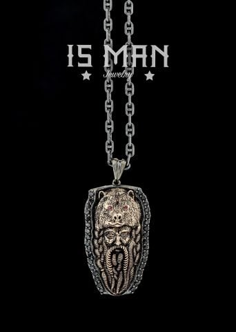 Ayı Şapkalı Adam Figürlü Kolye 388