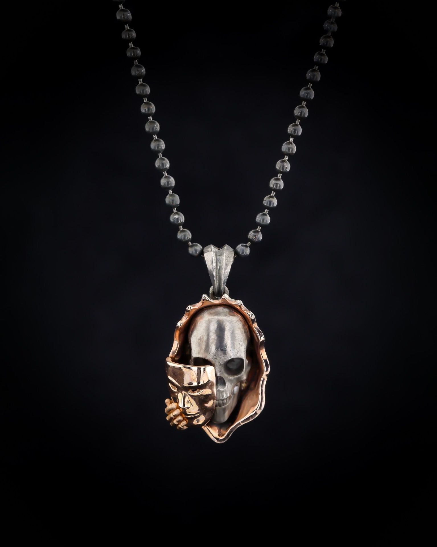 Maskeli Kurukafa Kolye