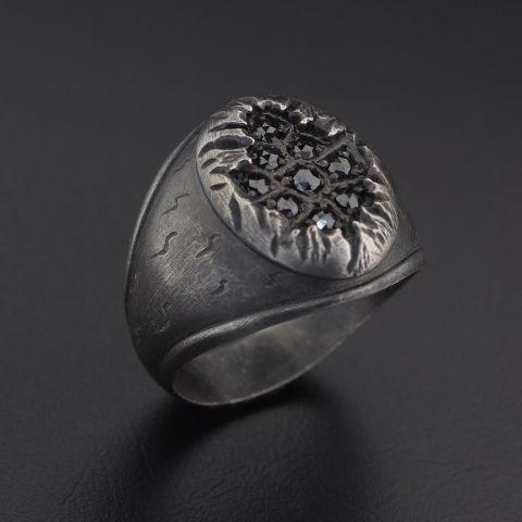 Taşlı Gümüş Yüzük