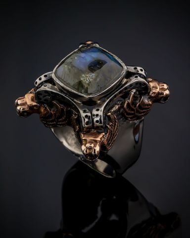 Labradorit Taşlı Aslan Figürlü Yüzük