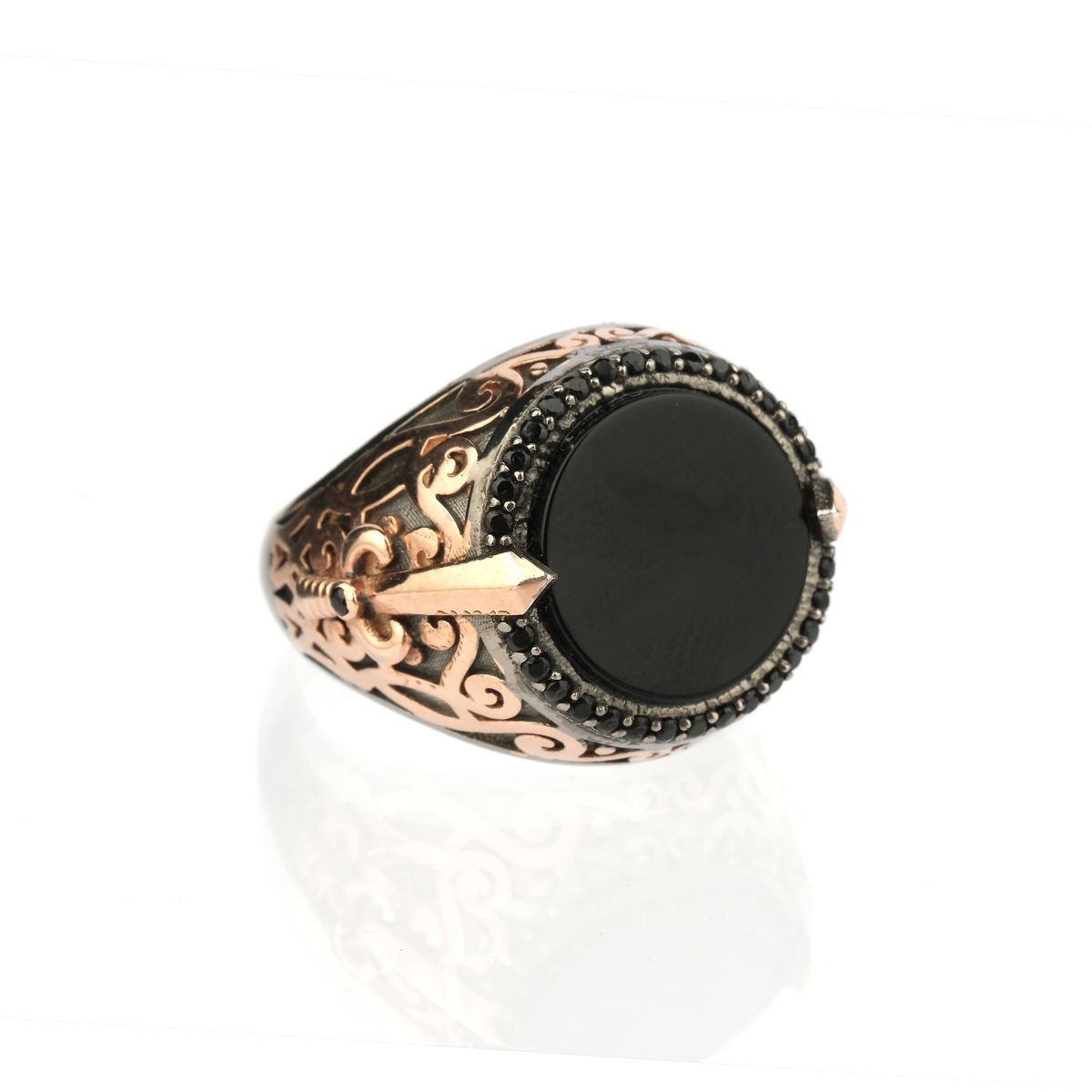 Onix Taşlı Kılıç Figürlü Yüzük 311