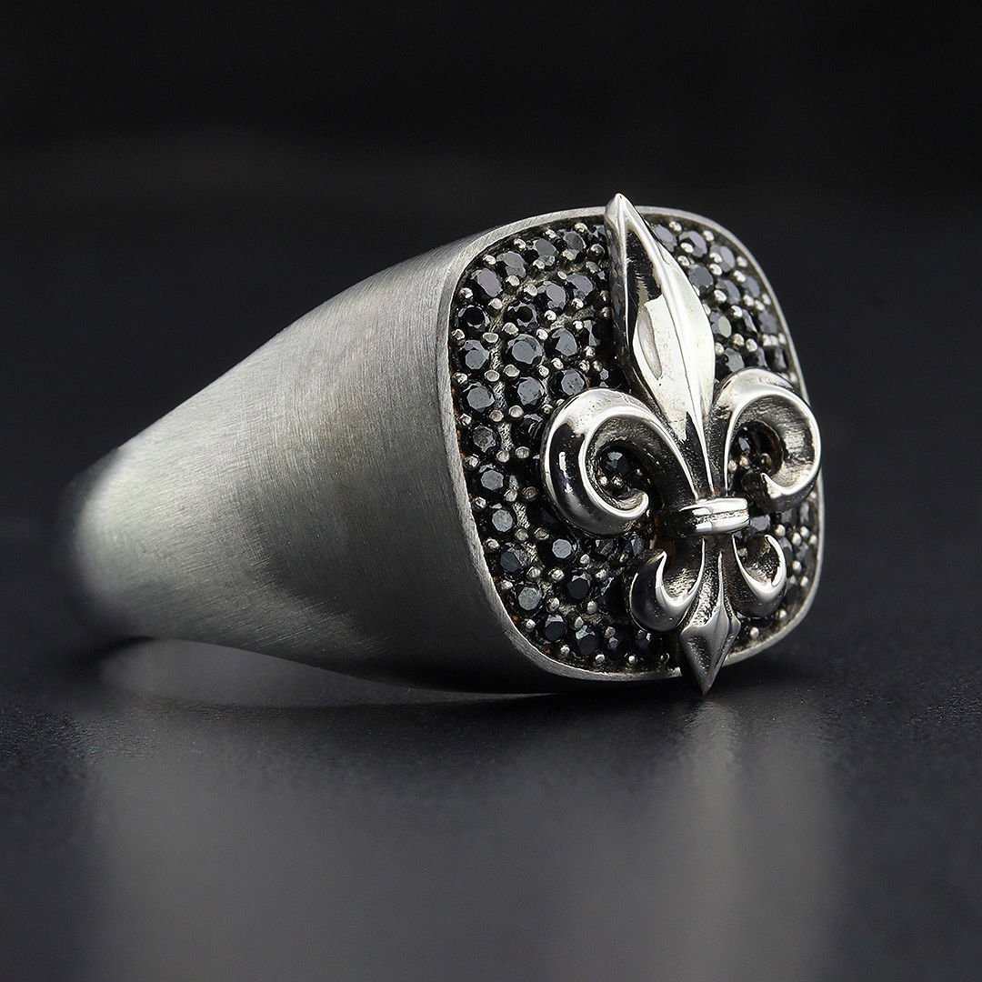 Altın Fleur de Lis Figürlü Yüzük 304