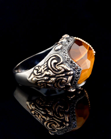 Kaplan Gözü Taşlı Kalkan Figürlü  Gümüş Yüzük.