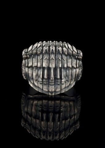 Sanatsal Yüzler Yüzük