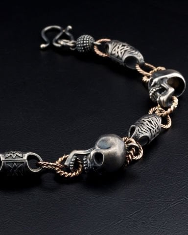Kurukafa Figürlü Gümüş Zincir Bileklik
