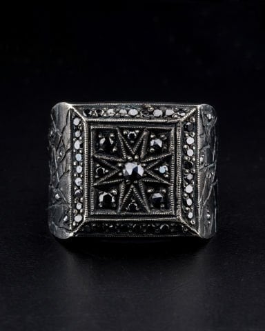 Toprak desenlı siyah elmas ayıklama kolleksiyon gümüş yüzük