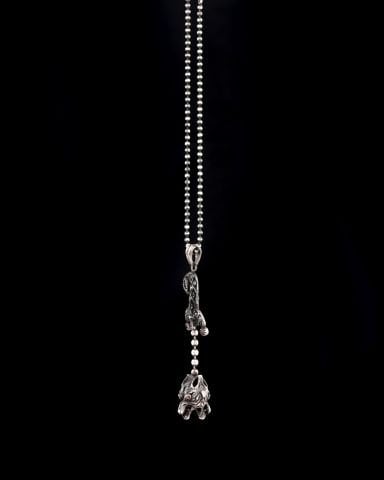 Kılıç Kabzası ve Kurt Figürlü Kolye