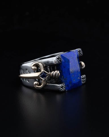 Kılıç Figürlü Lapis Taşı Yüzük