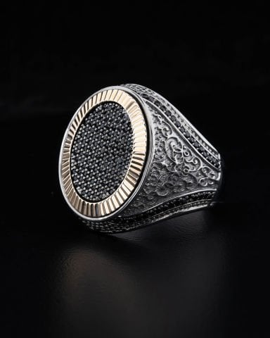 Gold Çerçeveli Desenli Yüzük