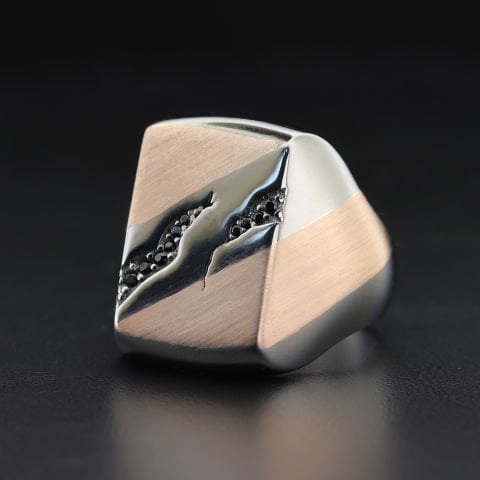 Zirkon Taş İşli Dikdörtgen Form Gümüş Yüzük