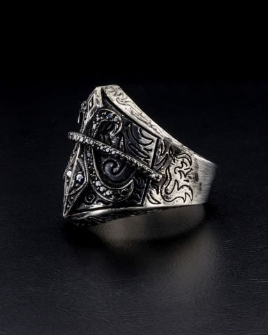 Fleur De Lis(Fransız Lalesi) Figürlü Pırlanta Taşlı Gümüş Yüzük